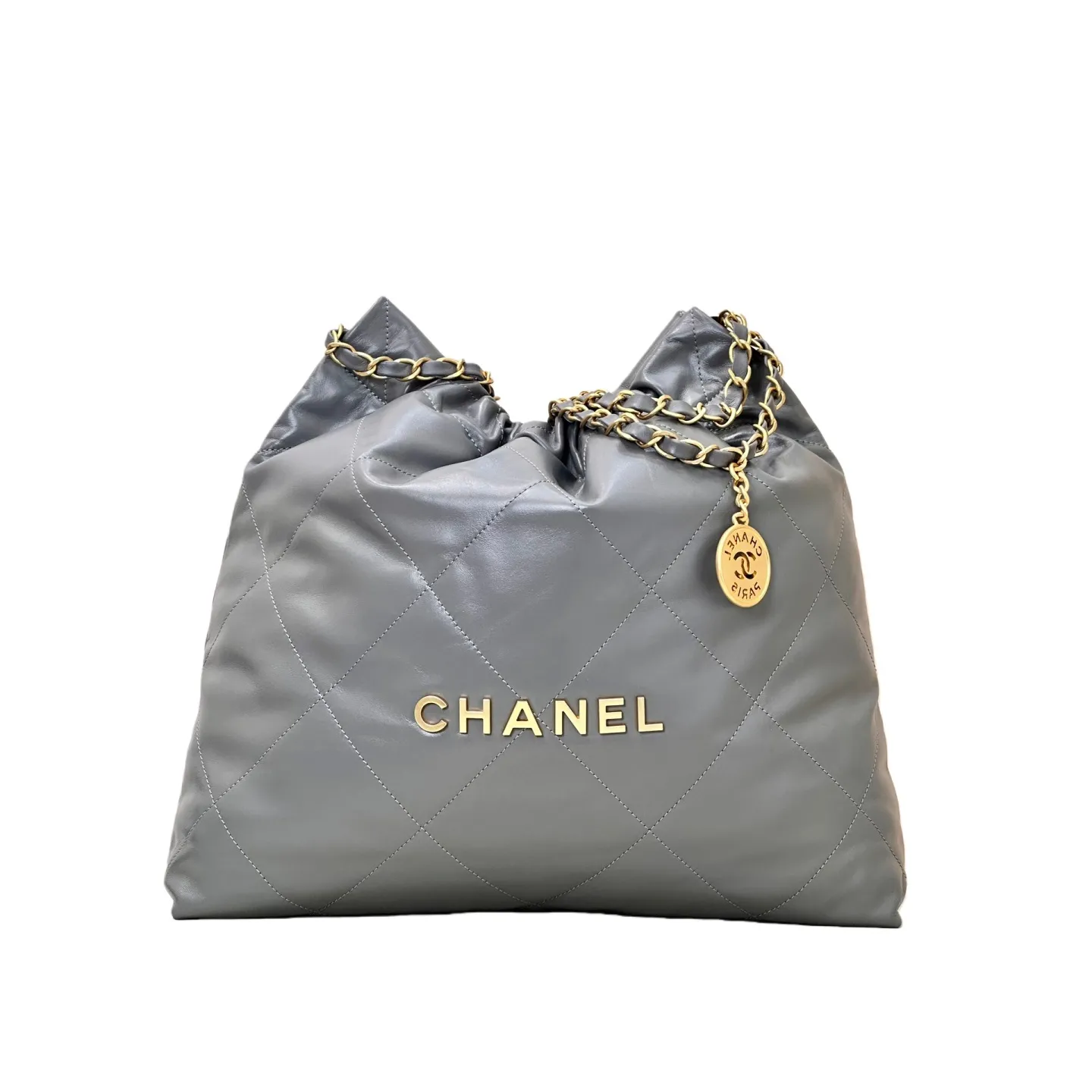 Chanel 22 Handbag Medium AS3261